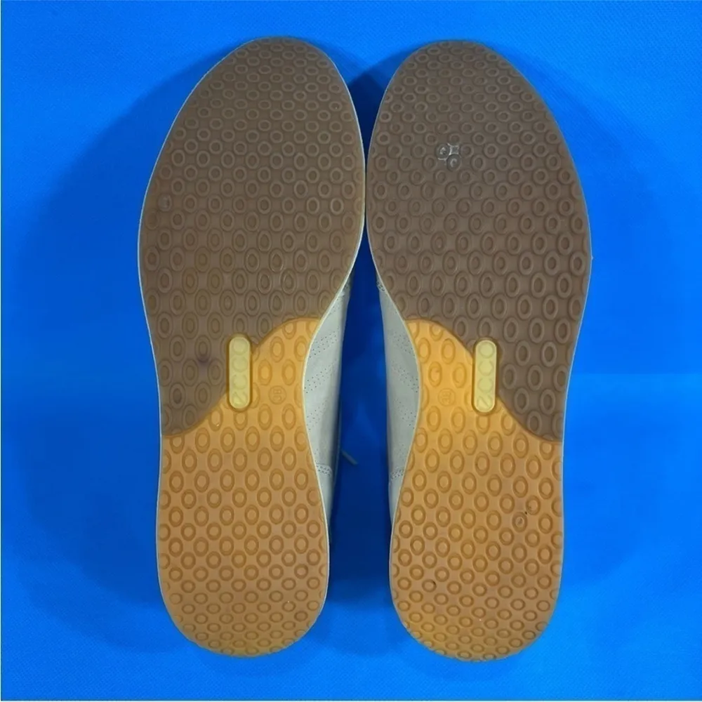 Ecco Women's Casual Leather Sneaker Size 38B Gray US 7/7.5 Tan - Image 9