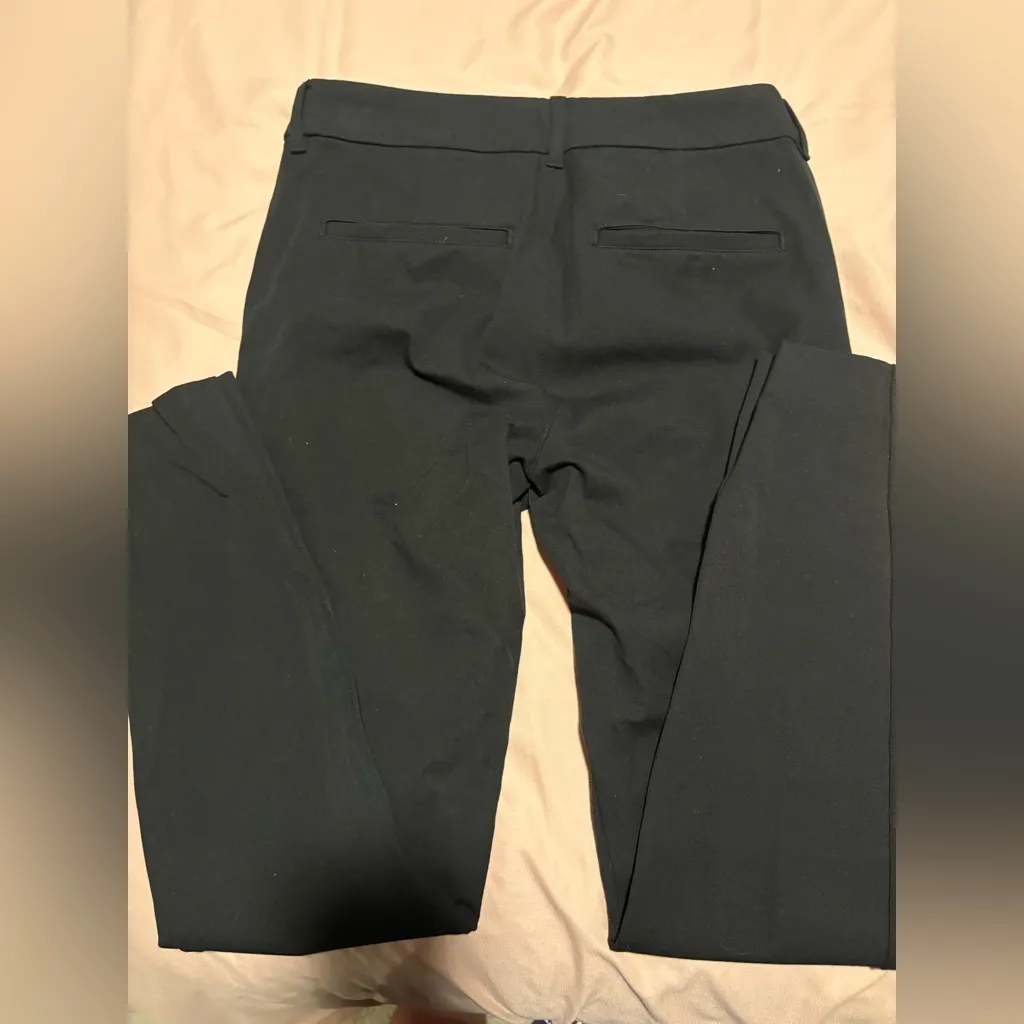 Old Navy Black Pixie Pants - Image 4