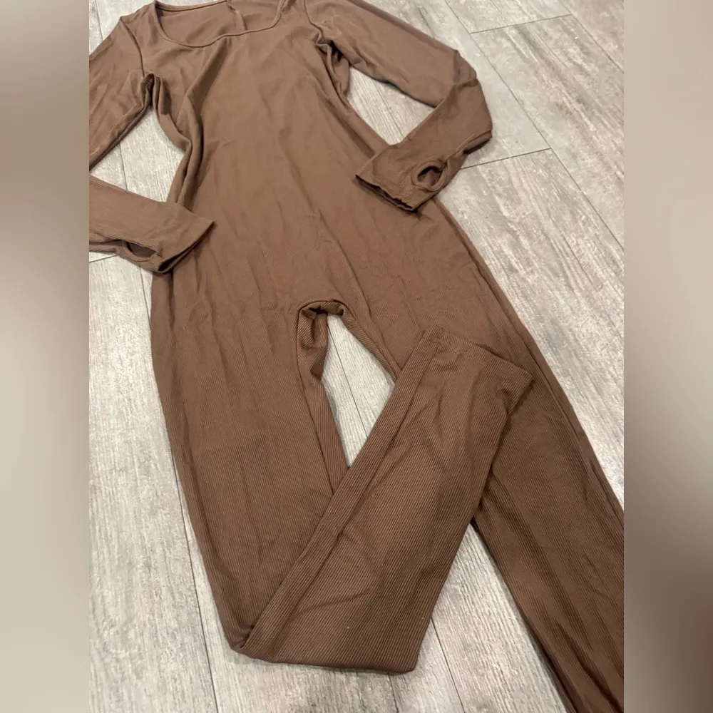 AMAZON Brown Long Sleeve Jumpsuit - Image 8