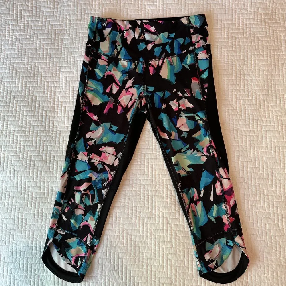 Champion Workout  Capris Size M - Image 5