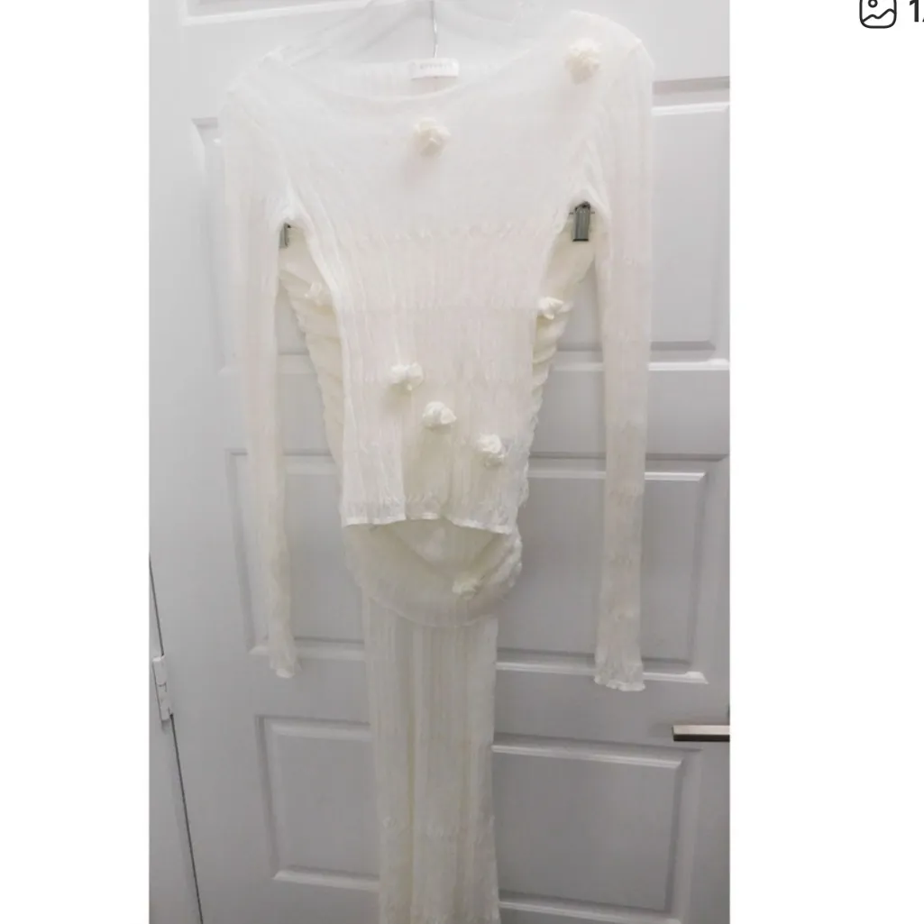 Meshki 2 Piece Set White Stretchy Knit Top And Long Maxi Skirt sz S - Image 3