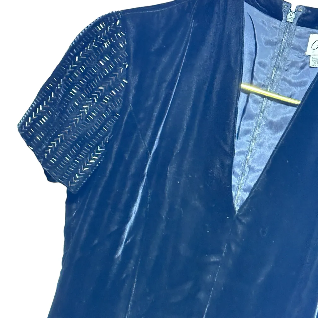 Stunning Velvet Sequin Short Sleeve Full Length Dress W/Sexy High Slit Vintage 8 Black - Image 7