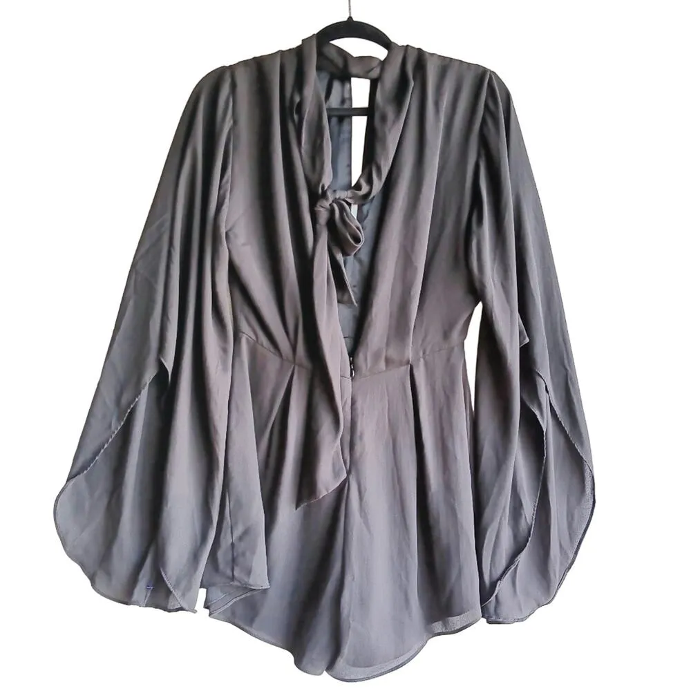 H&M  Black Short Romper Size 4 - Image 6