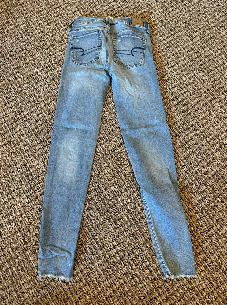 American Eagle ripped jeans - Image 2