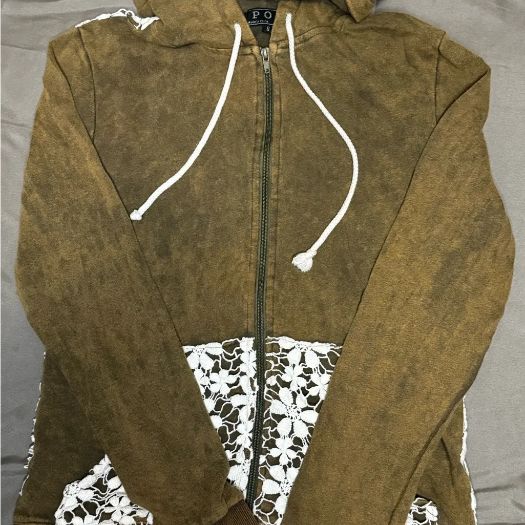 POL Women’s Hooded Sweatshirt Green Ivory Crochet Trim Full Zip Boho Chic S EUC - Image 5