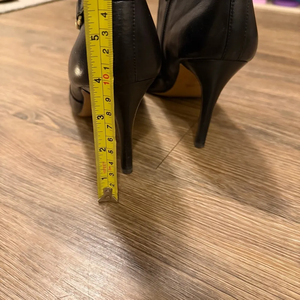 Coach Salene Cow Safari Black Leather Zip Up
Ankle Booties Size 10 Almond Toe - Image 8