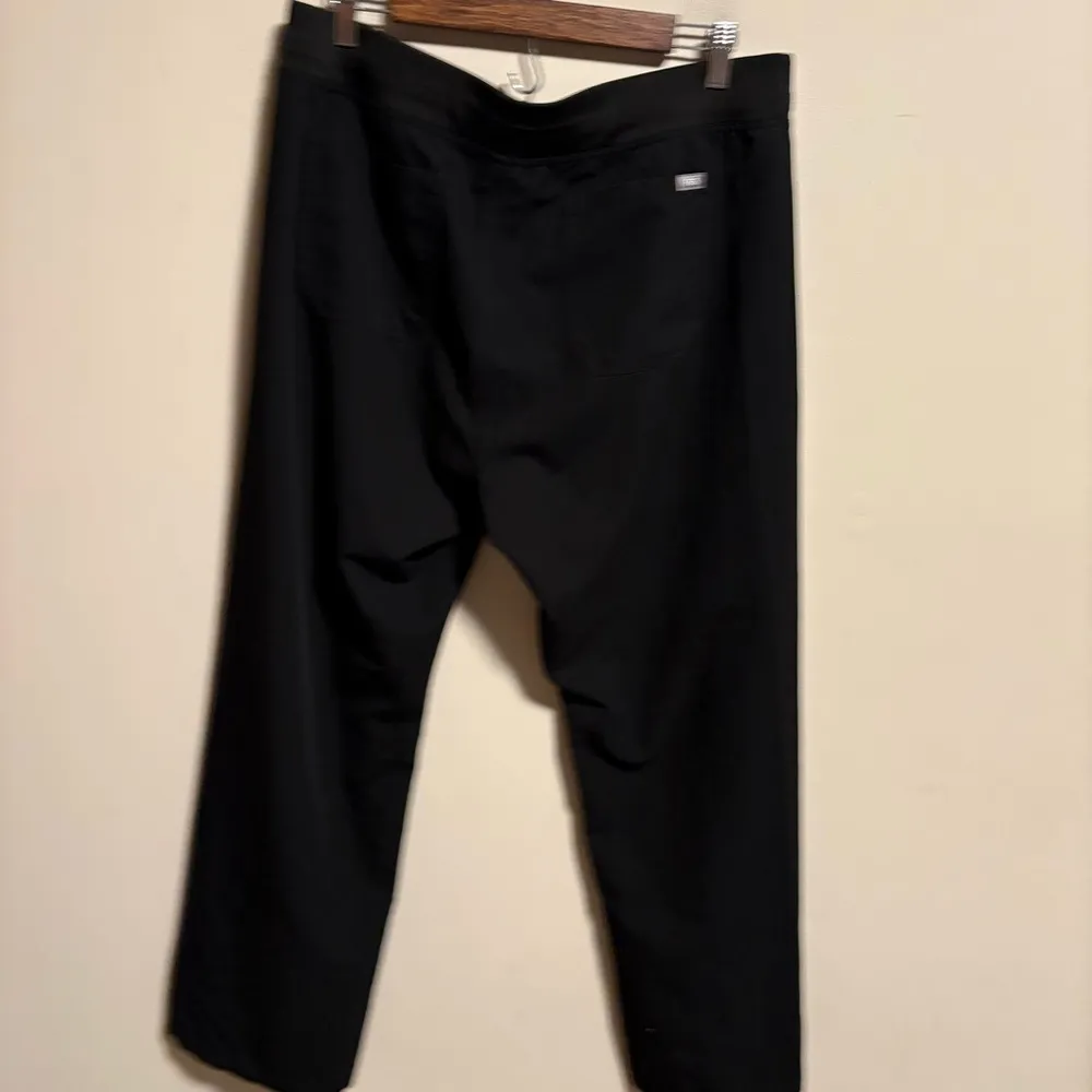 Figs‎ Livingston Black Scrub Pants- Size Large - Image 3
