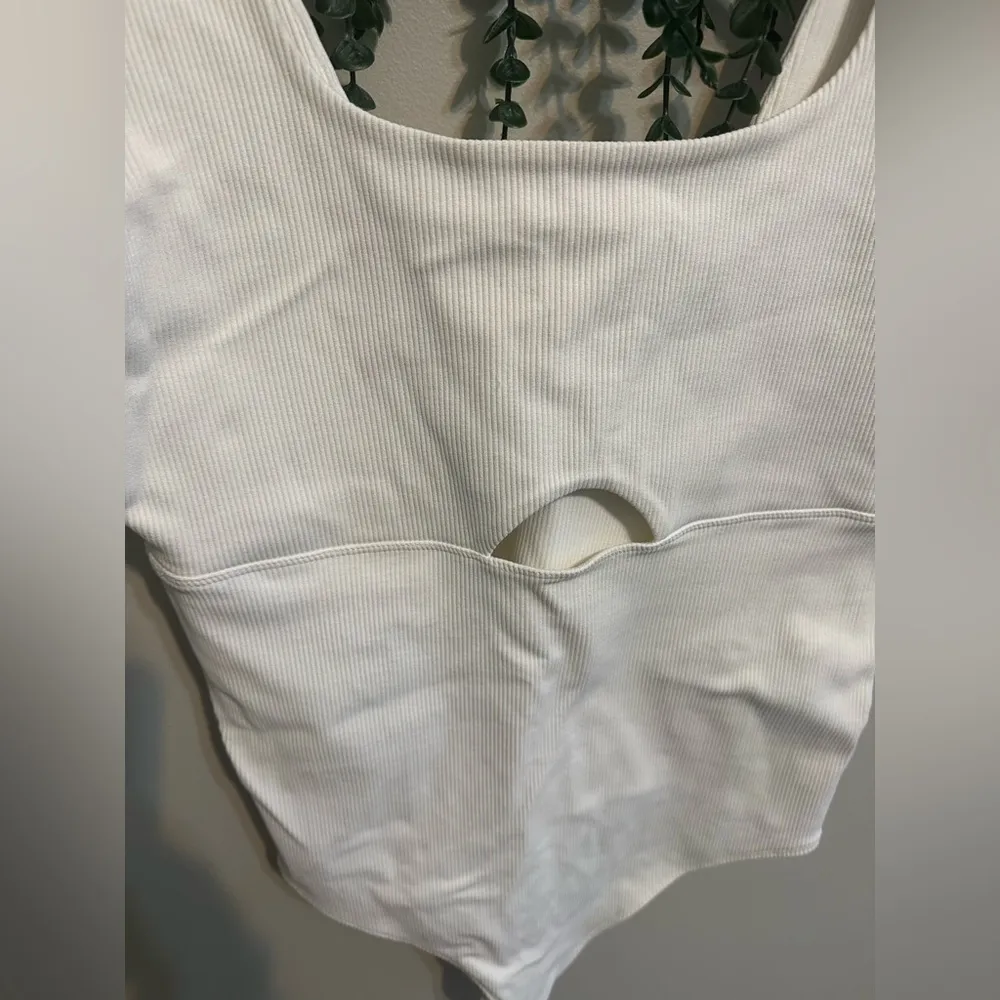 NWT Abercrombie & Fitch Seamless Fabric Cutout Tank Bodysuit - Image 2