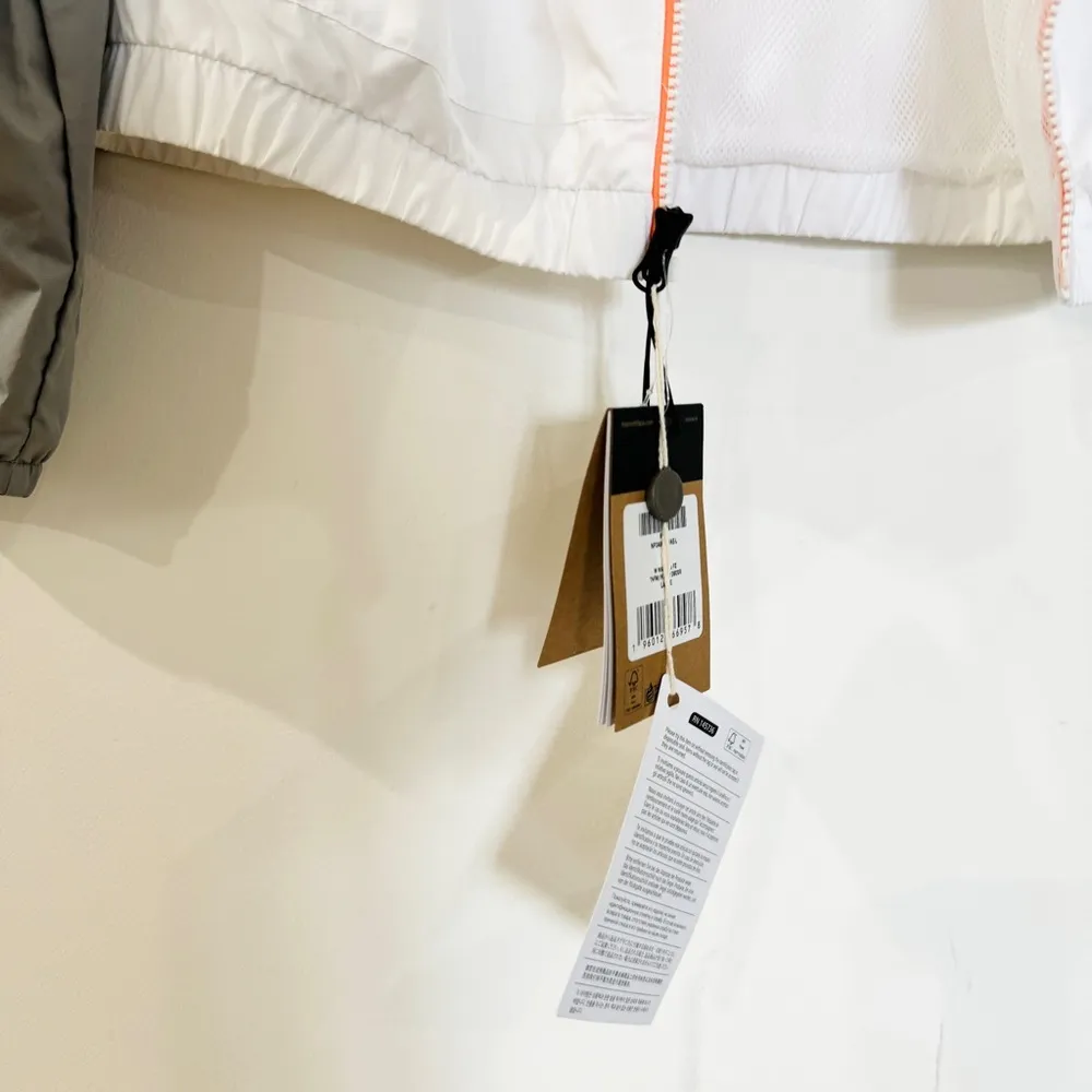 The North Face Training - Mountain Athletics zip up light jacket NWT - Image 13