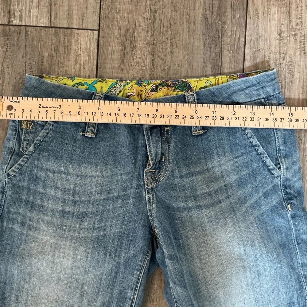 Y2K Miss Me Denim Bermuda Shorts Embellished‎ Pockets Light Wash Size 26 - Image 5