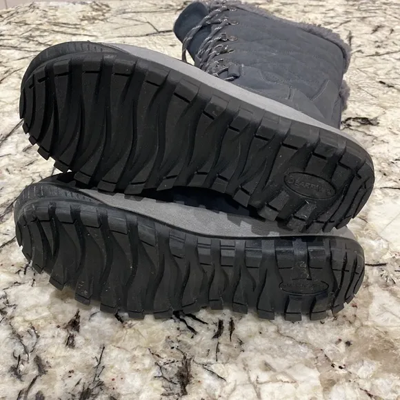 Bearpaw Women's Isabella Snow winter Boots- size 6.‎ Grey - Image 6