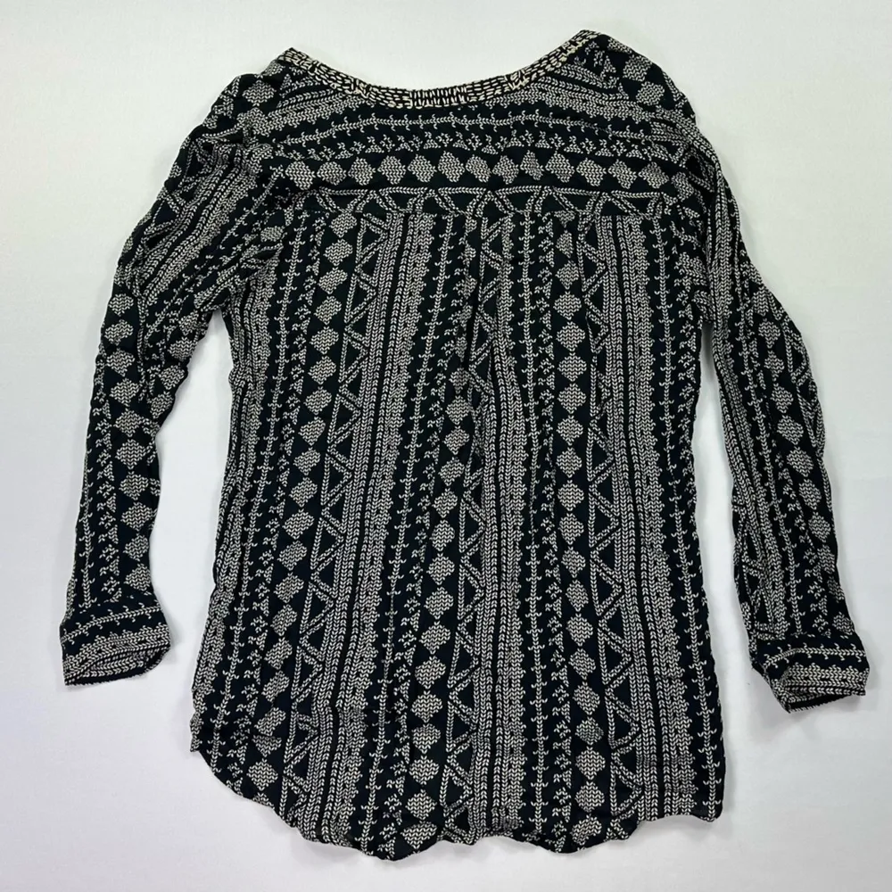 * NWT Velvet by graham and spencer blouse top shirt. Size Small S - Image 2