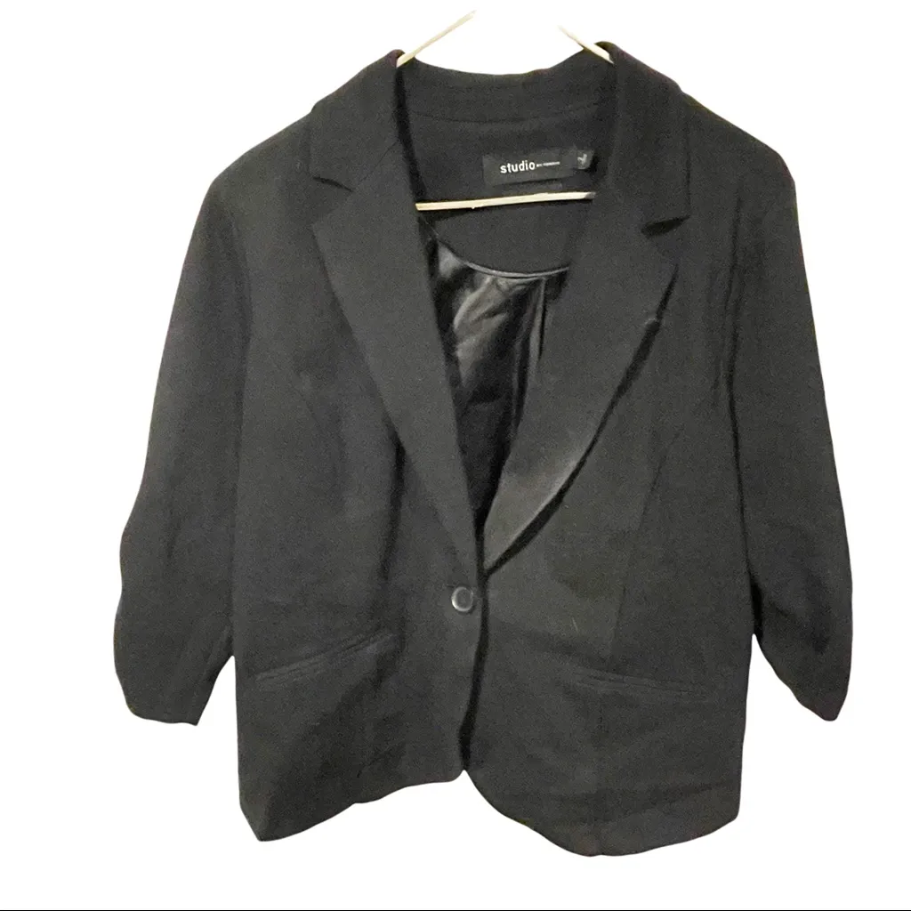 Torrid Plus Size 2X Studio Soho Premium Ponte‎ Black Stretch Blazer - Image 2