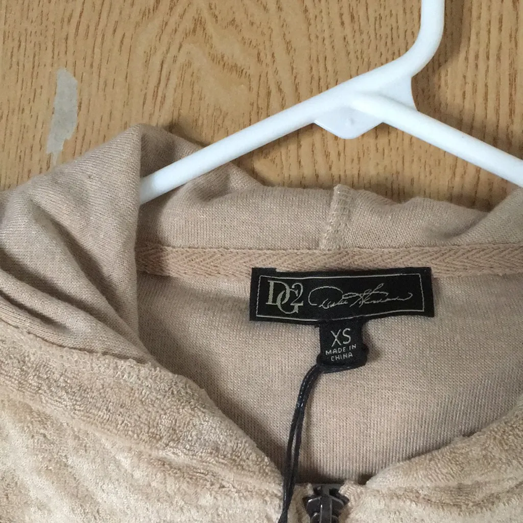 New Women’s Diane Gilman Fleece Velour Zip up Hoodie Jacket Tan Size Xs - Image 4