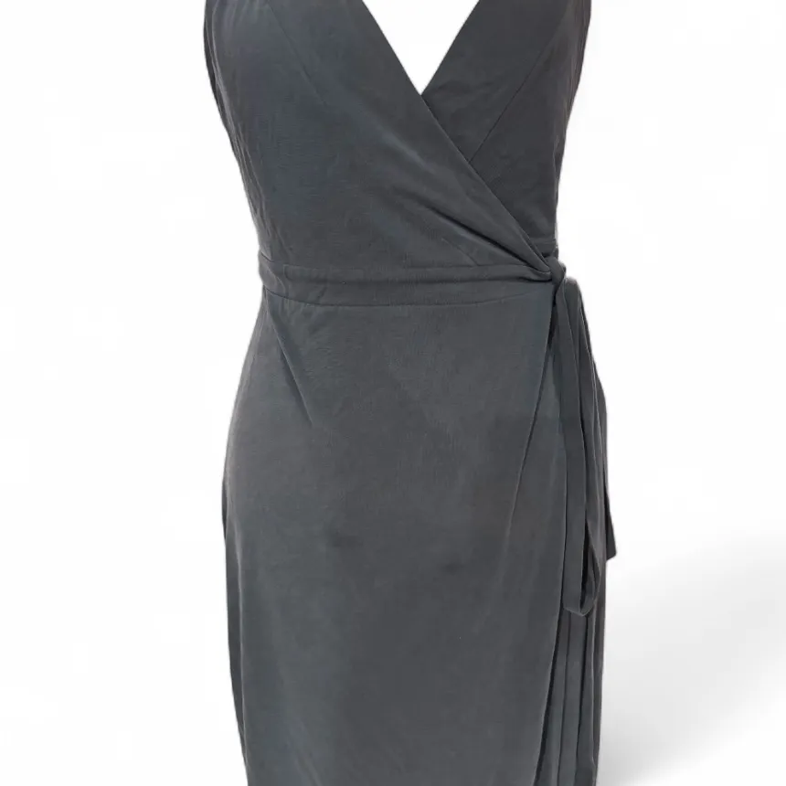 Silence + Noise Urban Outfitters Charcoal Gray Wrap Dress- Size Medium‎ - Image 2