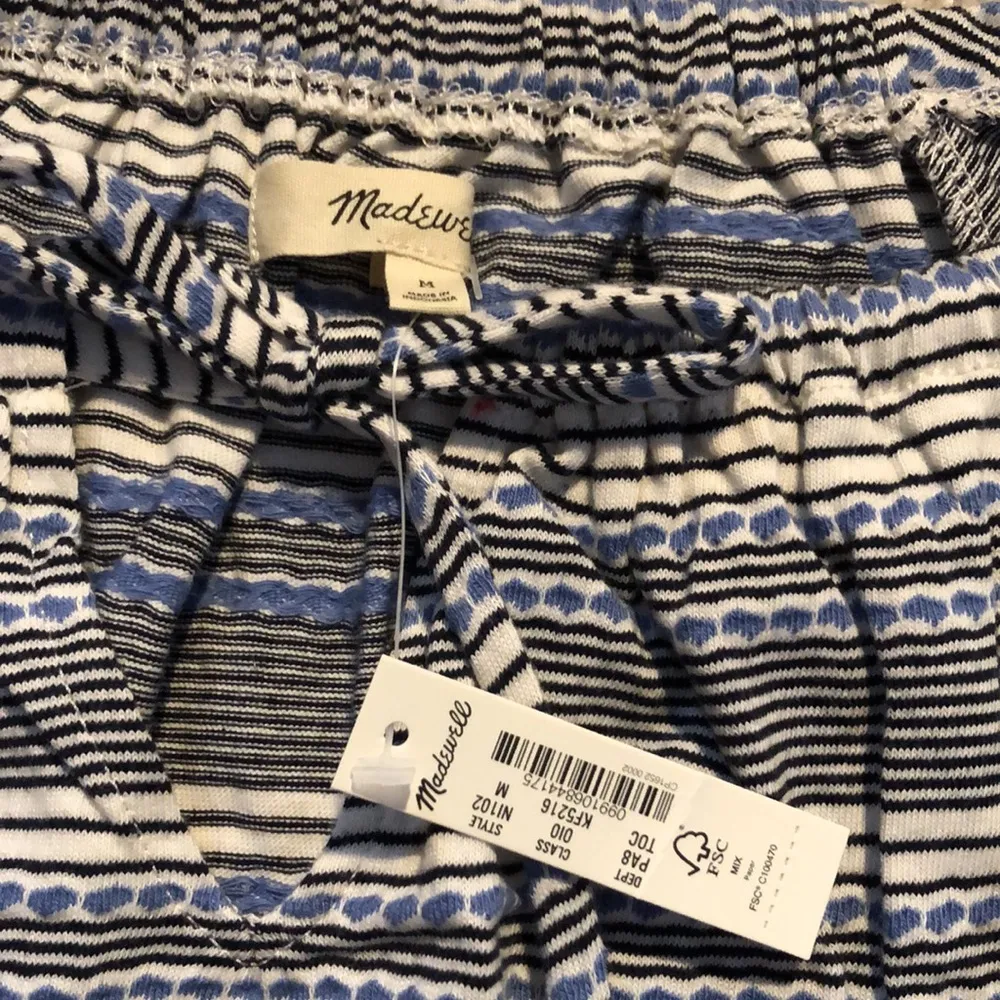 Madewell Jacquard keyhole cotton crop top in stripe - Image 4