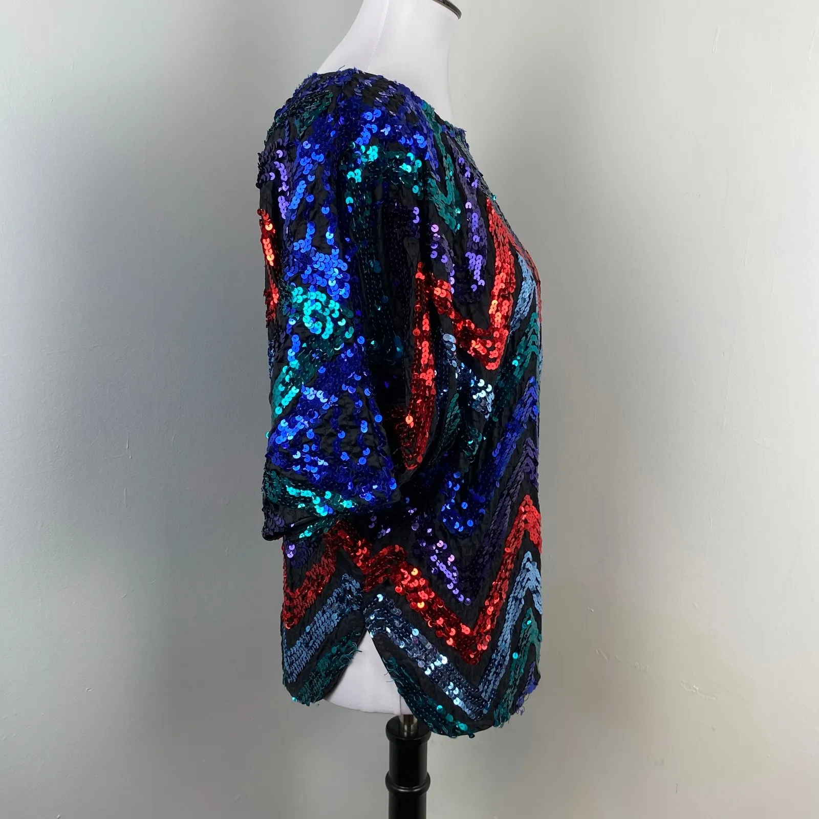 Vintage Rob Hill Colorful Chevron Sequin Batwing Blouse Disco Glam NYE Small Black - Image 3