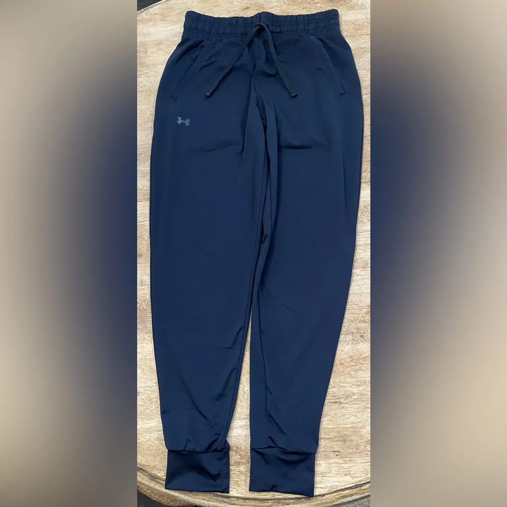 Under Armour Women’s XS Black New Fabric HG Armour Pants - Image 5