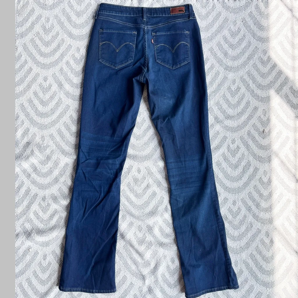 LEVI’S Women’s Bold Curve Mid Rise Boot Cut Dark Wash Blue Denim Jeans 30 - Image 5