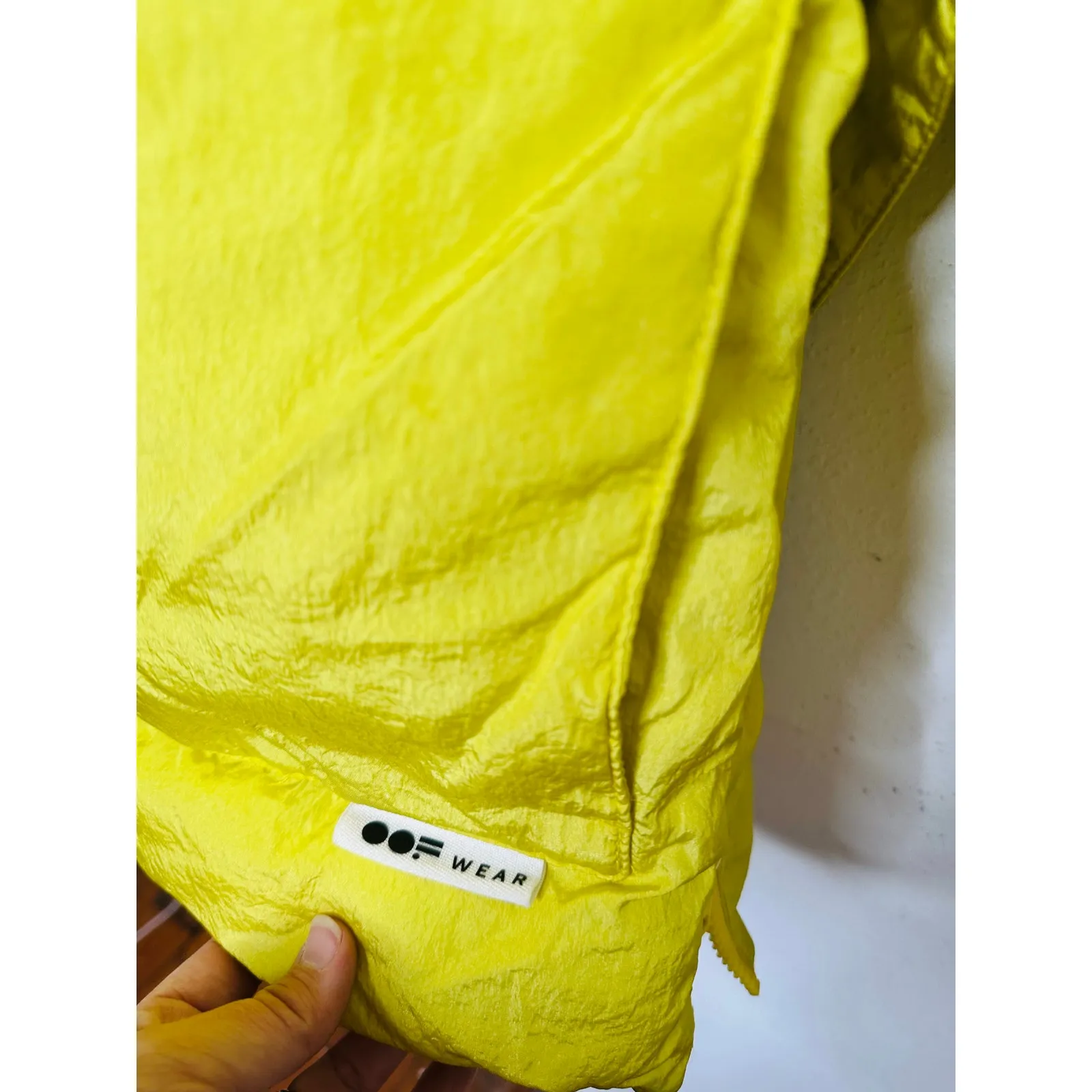 OOF Neon Yellow Nylon 100% Polyester High Neck Tie Front Puffer Coat size 40 Size M - Image 8