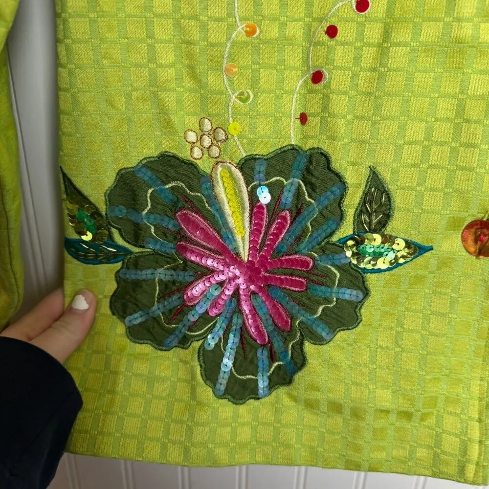 Alex Kim lime green sequin appliqued button front blazer/jacket size small G30 - Image 2