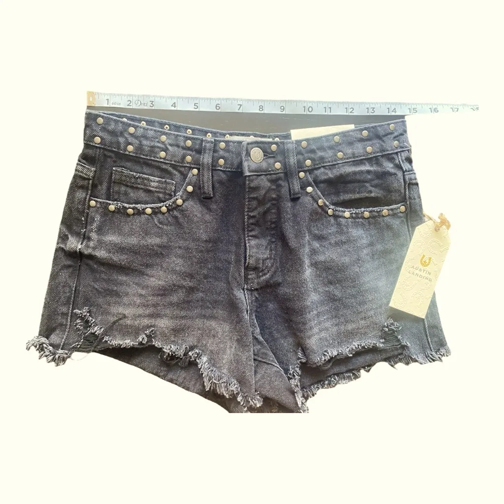 Austin Landing Studs High Rise Black Med Wash‎ Distressed Denim Shorts Size 5/27 - Image 3