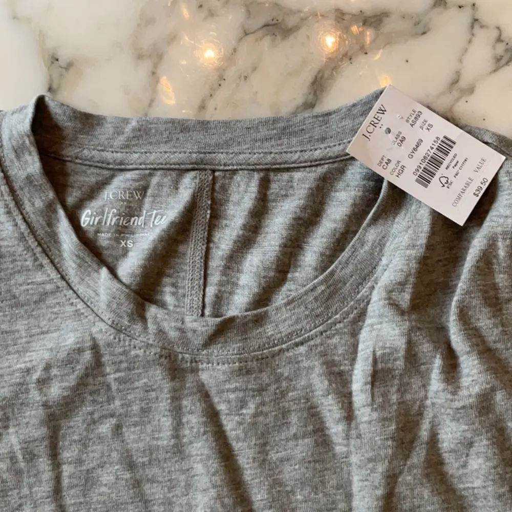 NWT J.Crew Long Sleeve Girlfriend Tee Grey Sz XS small hole sew or patch incl Gray - Image 3