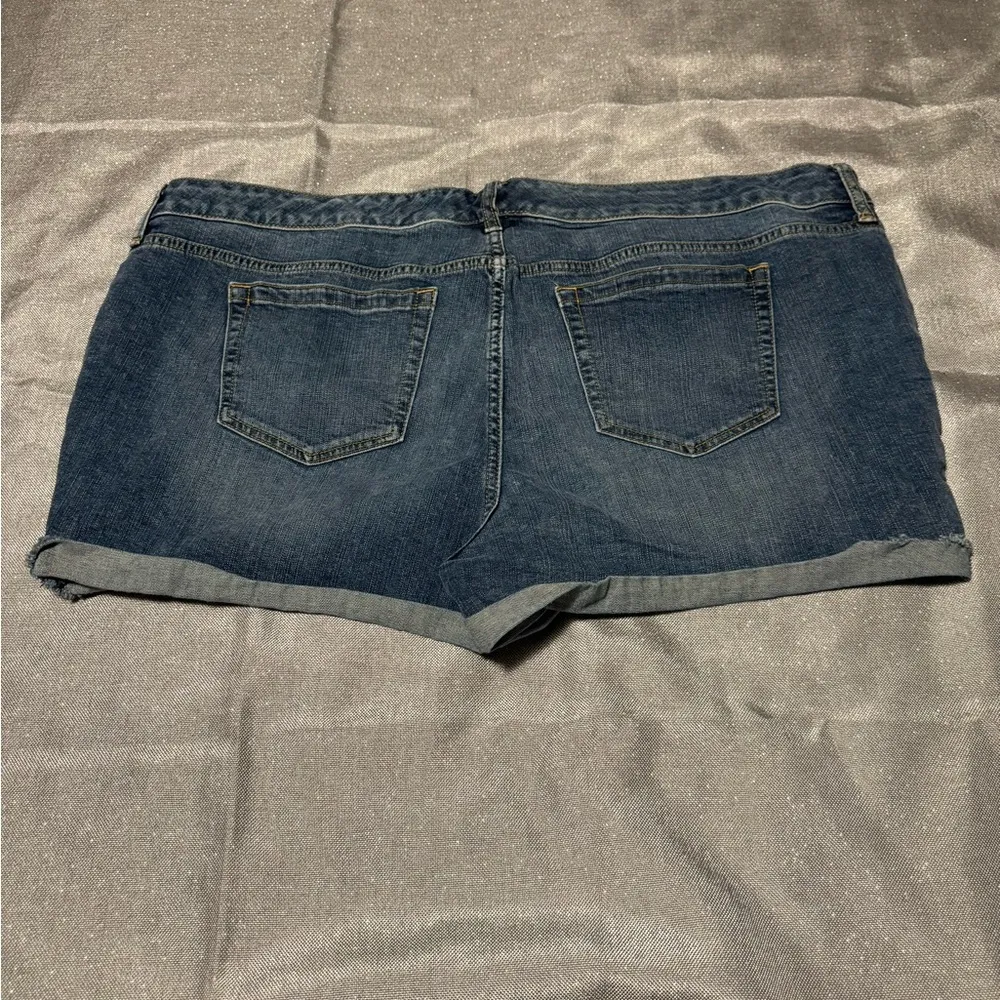 Torrid Blue Jean Shorts with Rolled Hems and Mid-Rise Fit - Image 4
