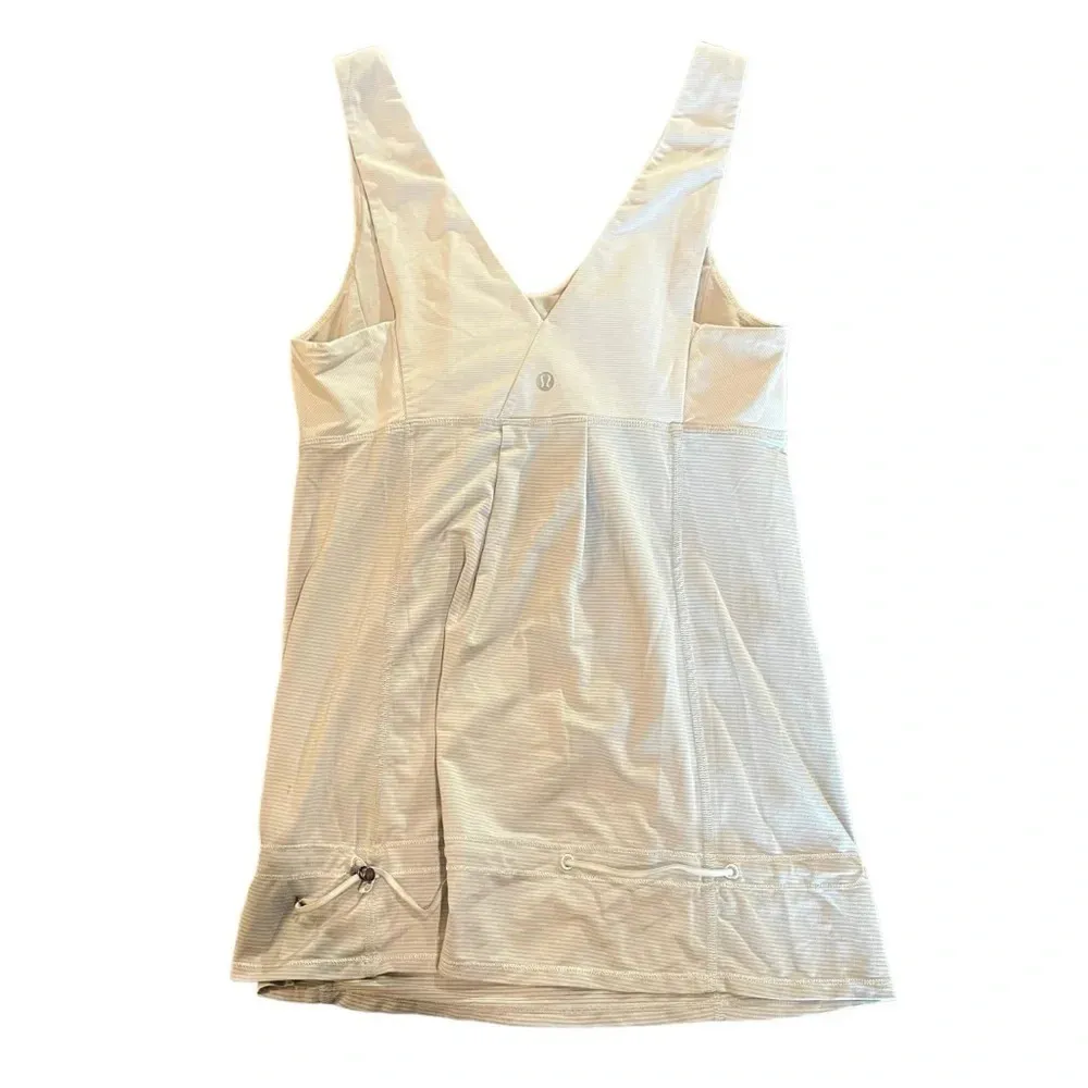 Lululemon Run: Ta Ta‎ Topper White Gray Stripe Size 8 Yoga Active Workout Top - Image 13