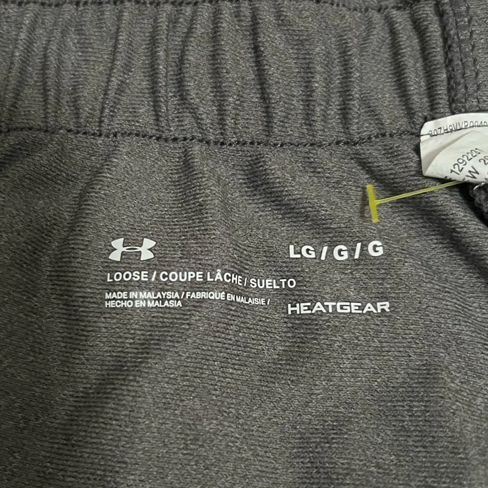 Under Armour gray shorts size large running workout athletic - Image 2