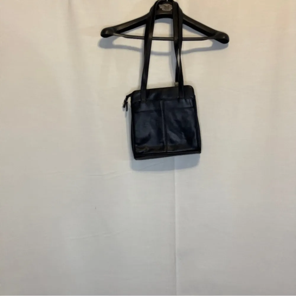 Coletta Elegant Black Leather Bag - Image 2