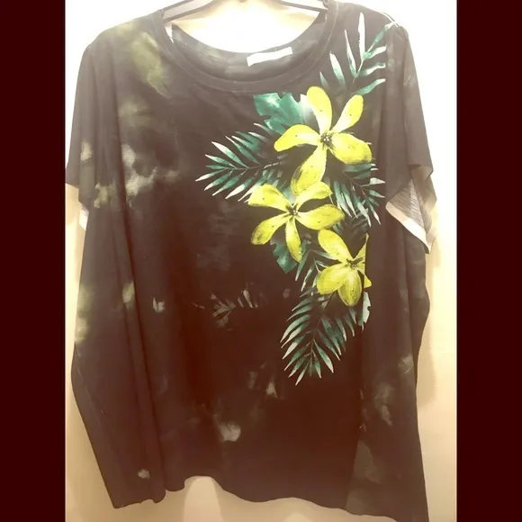 5xl Lime Floral Top/Coverup with embellish… - Image 6