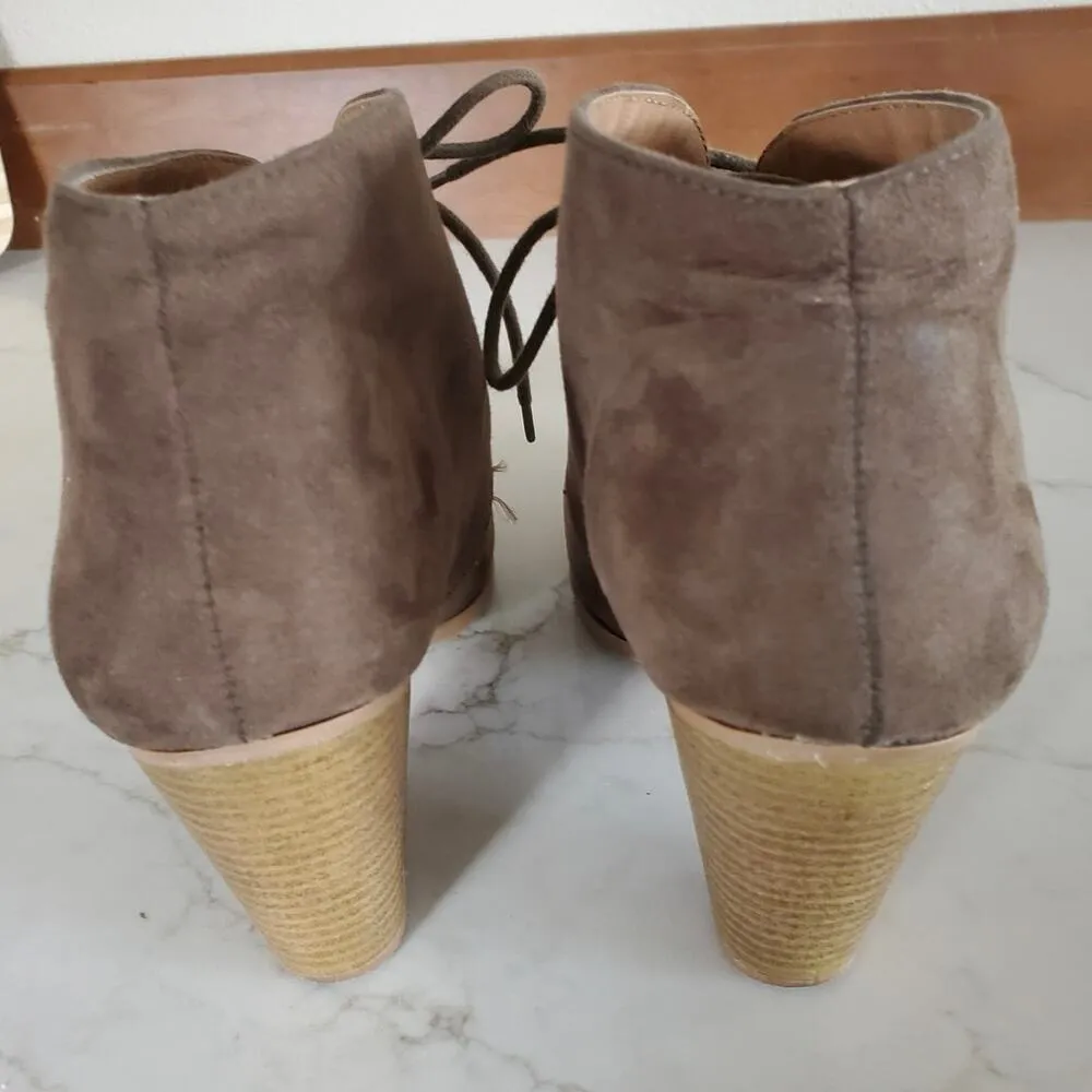 Maurice's Chunky Heel Brown Suede Ankle Booties Size 8.5 - Image 3