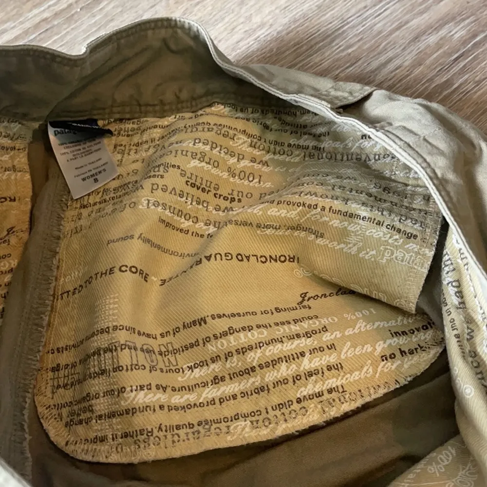 Patagonia Bermuda Hiking Shorts Size 8 - Image 16