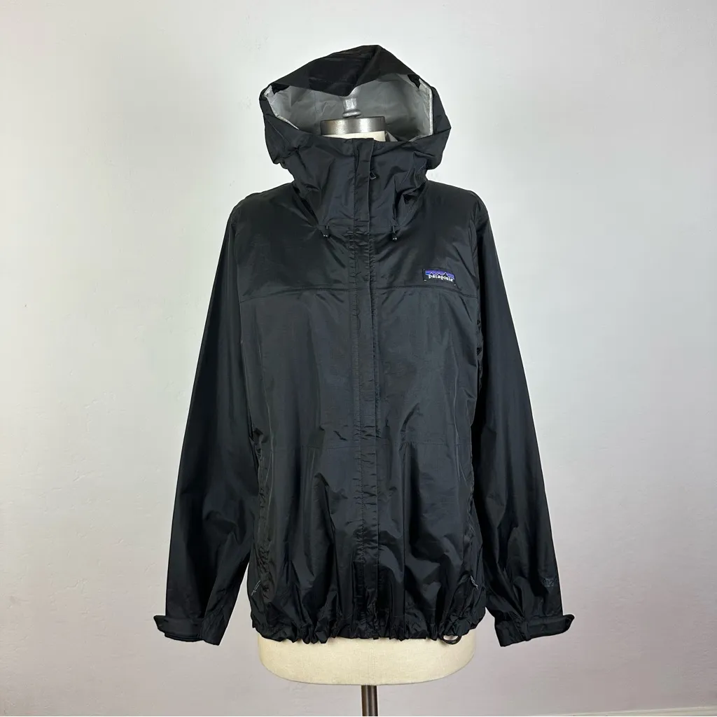Patagonia Torrentshell Jacket in Black - Image 2