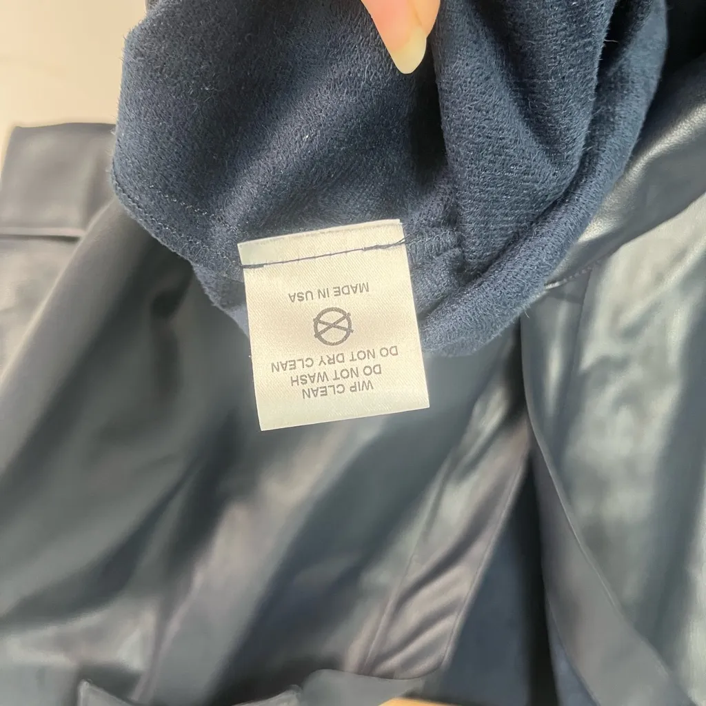 Inclan Studio vegan Leather blue blouse size large - Image 6