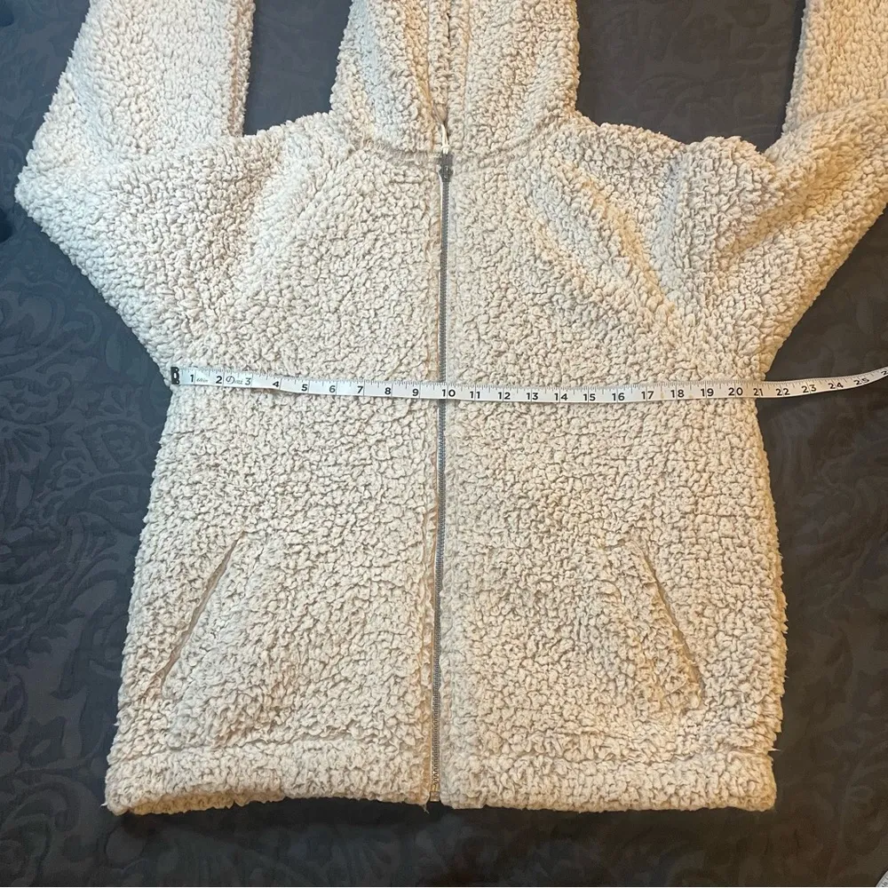 SO Hooded Sherpa Jacket. Size L - Image 10