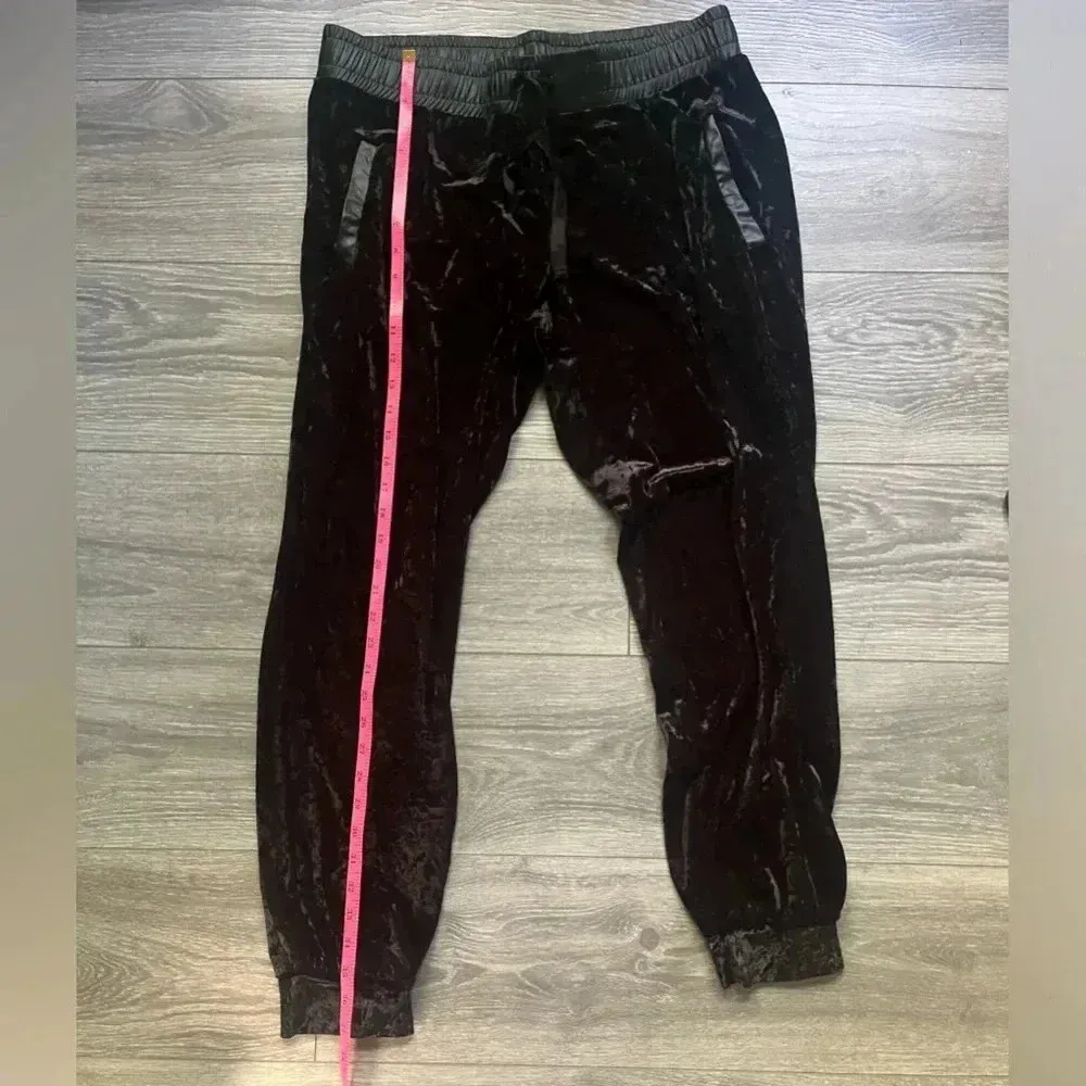 Juicy Couture Y2K Black Velour Joggers with Pockets Elastic Waistband Size L - Image 5