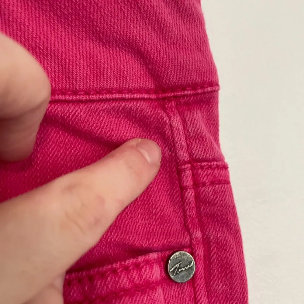 TORRID Plus Size Hot Pink Cutoff Fraying 3.5" Inseam Denim Shorts Jean Shorts 12 - Image 6