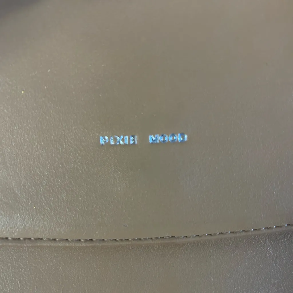 Bag Pixie Mood  Tan Leather Shoulder Bag perfect besides on small flaw - Image 6