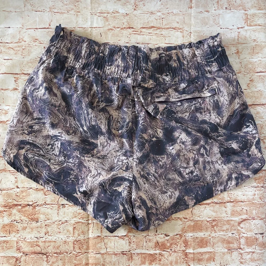 Women's Purple Digital Print Camouflage Running Shorts Brown Size L - Image 6