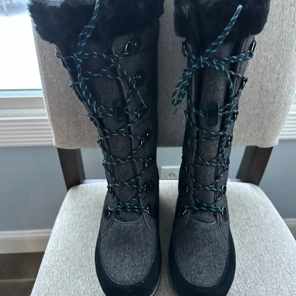 L.L. Bean Women's Black and Gray Winter Boots Size 9 - Image 4