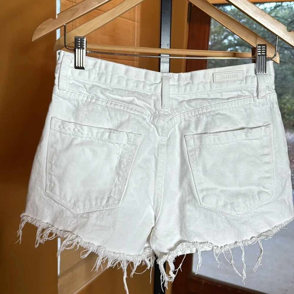 Blank NYC The Barrow White Vintage High Rise Shorts Size 27 - Image 11