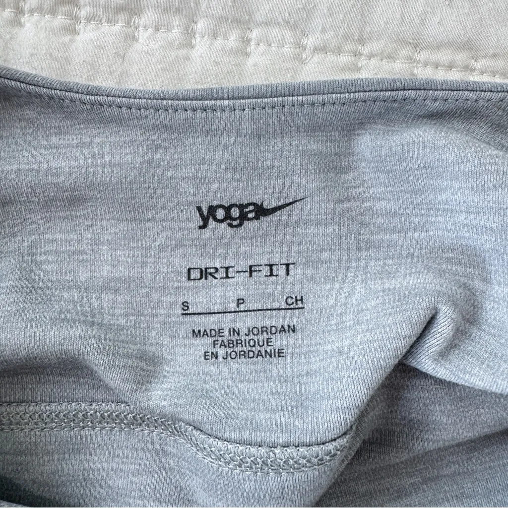 Nike Yoga Luxe Crop Tank - Image 3