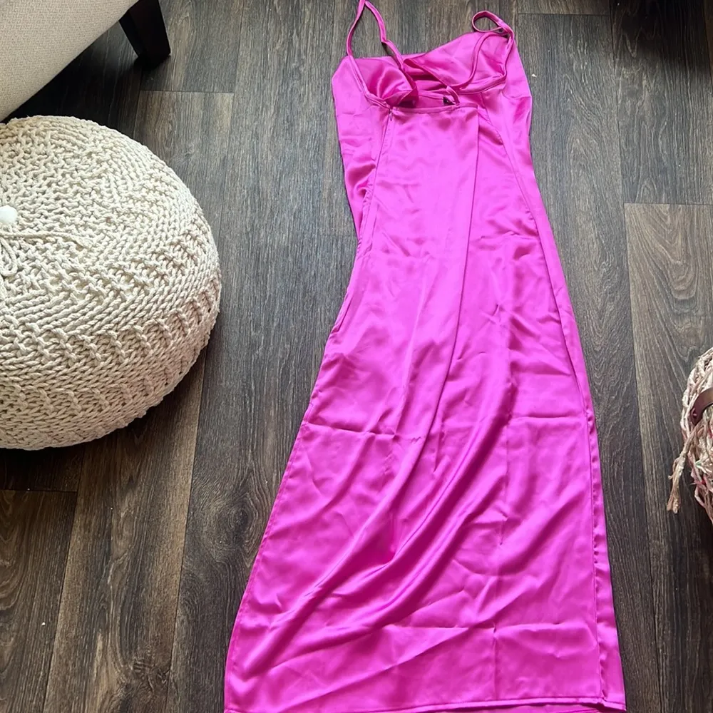 Boohoo Satin Cowl Neck Midi Dress - Image 4