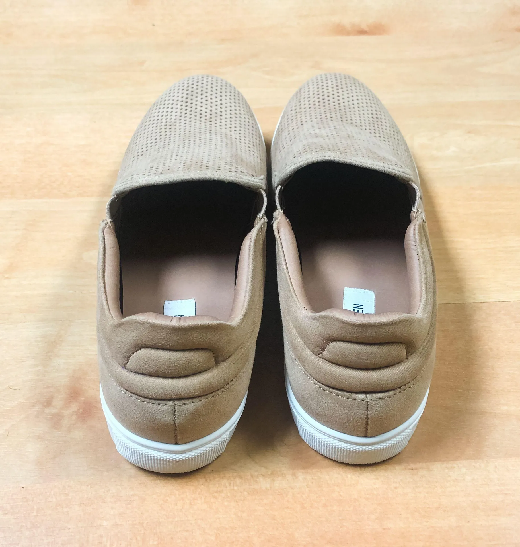 Tan & White Slip On Whilma Sneakers - Image 6