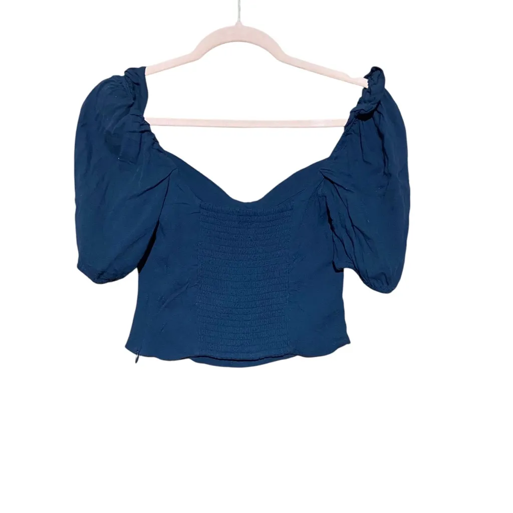 Aritzia Wilfred Navy Puff Sleeve Cropped Top‎ Size Small - Image 5