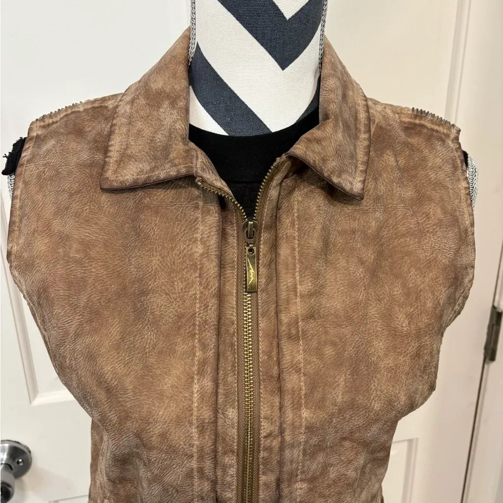 Montana Co Women’s Faux Leather Vest Brown Full Zip Vegan Western Bikercore Edgy - Image 3