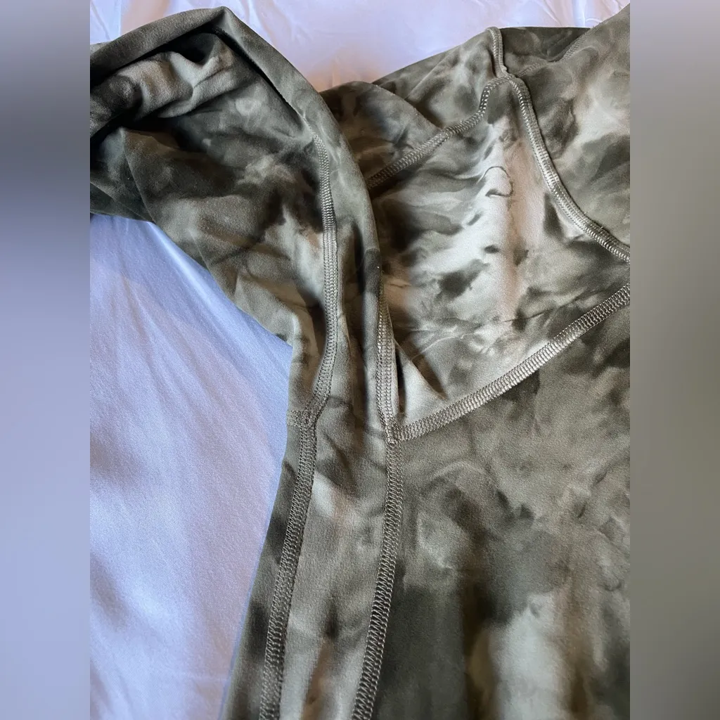 Lululemon diamond dye leggings - Image 8