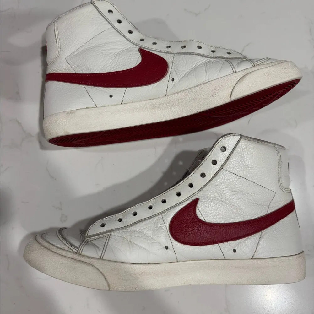 Nike Red and White Sneakers - Image 4